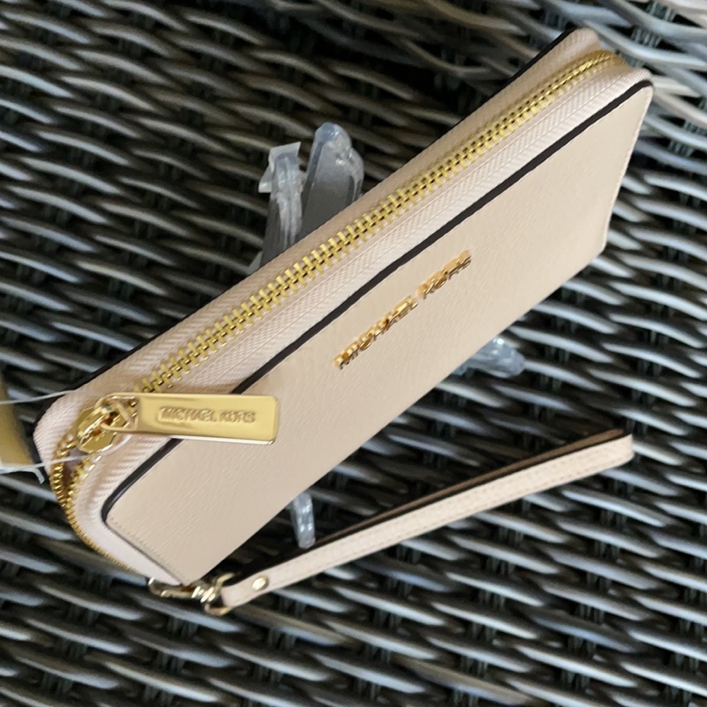 Michael Kors Jet Set Travel Lg Flat Multifunctional Phone Case-Wristlet-Wallet - Picture 11 of 16